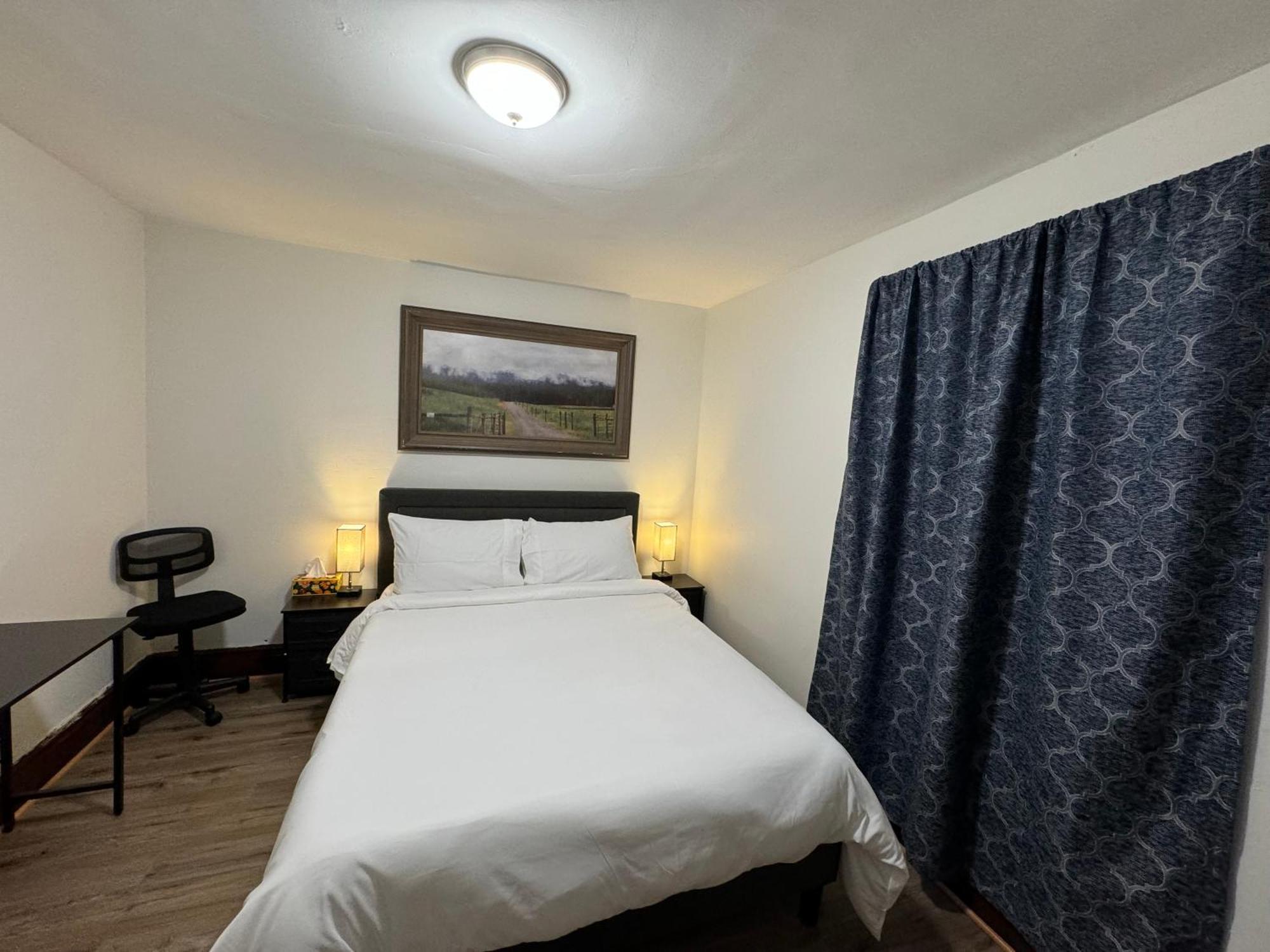 Comfy Getaway, 5 Bed, Sleeps 9, Walk To Falls! ナイアガラフォールズ エクステリア 写真